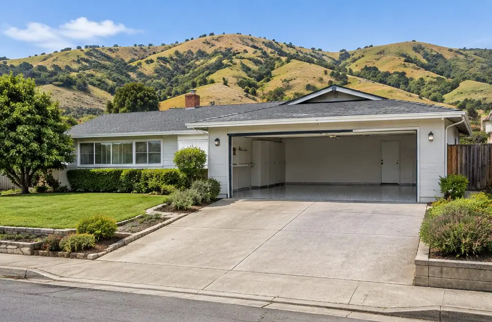 Illustration: a coated garage floor in a typical Hayward Highland home